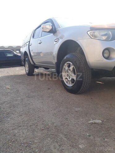 Mitsubishi L200 2008, 452,355 km - 2.0 l - Xırdalan