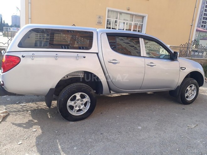 Mitsubishi L200 2008, 452,355 km - 2.0 l - Xırdalan
