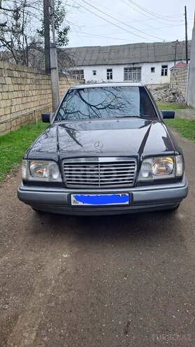 Mercedes E 300 d 1994, 579,000 km - 3.0 l - Astara