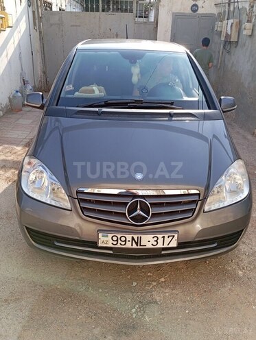 Mercedes A 180 2009, 180,000 km - 1.7 л - Bakı