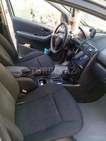 Mercedes A 180 2009, 180,000 km - 1.7 л - Bakı