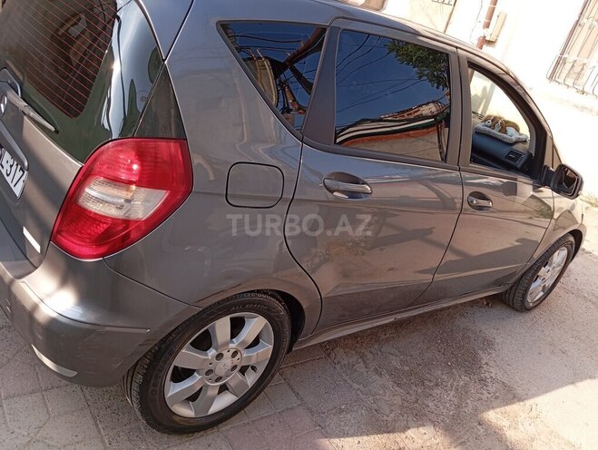Mercedes A 180 2009, 180,000 km - 1.7 л - Bakı