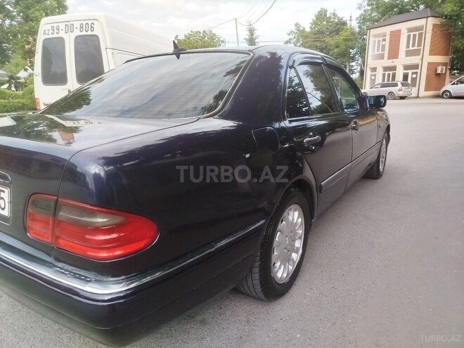 Mercedes E 230 1996, 684,629 km - 2.3 l - Balakən