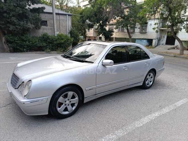 Mercedes E 240 2001, 239,000 km - 2.6 l - Bakı