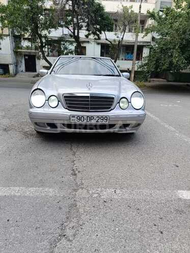 Mercedes E 240 2001, 239,000 km - 2.6 l - Bakı