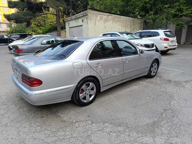 Mercedes E 240 2001, 239,000 km - 2.6 l - Bakı