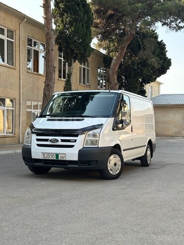 Ford Transit-1