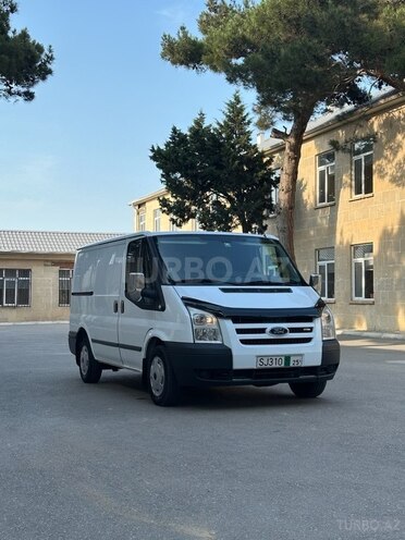 Ford Transit-2