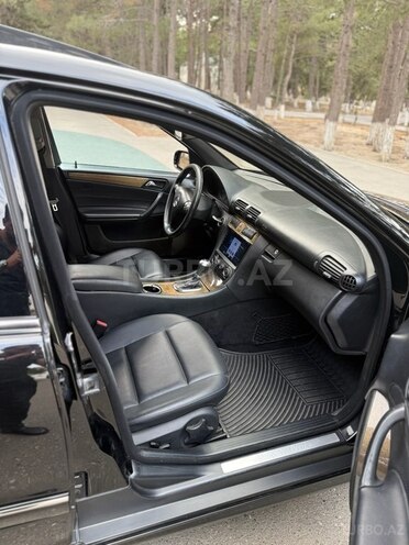 Mercedes C 230 2007, 260,000 km - 2.5 л - Sumqayıt