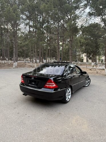 Mercedes C 230 2007, 260,000 km - 2.5 л - Sumqayıt