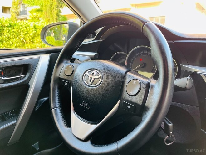 Toyota Corolla-4