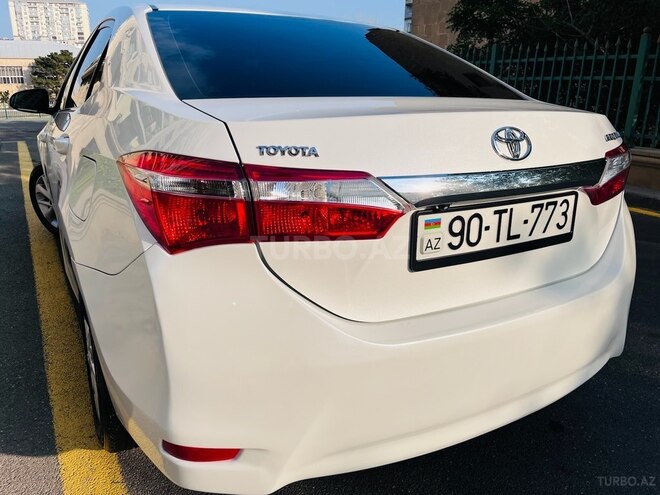 Toyota Corolla-13