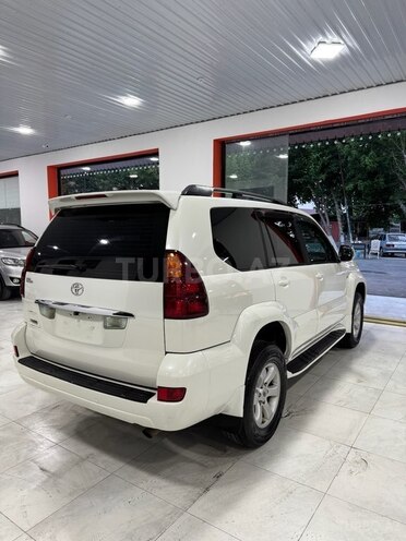 Toyota Land Cruiser Prado-4