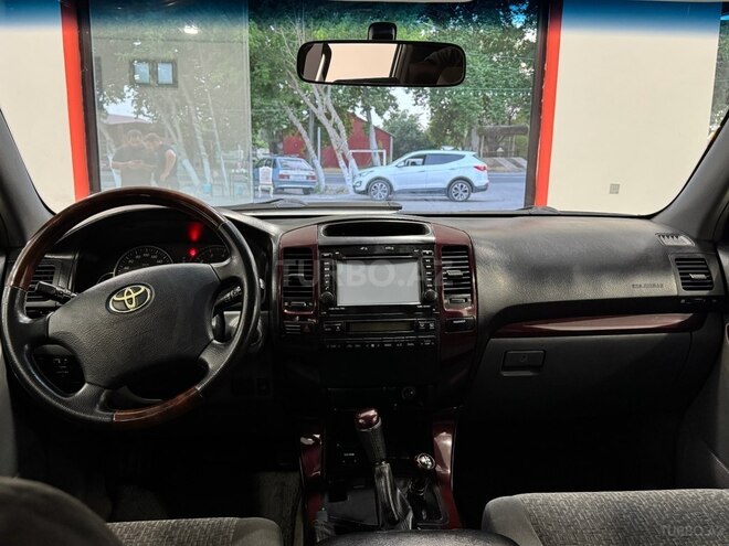 Toyota Land Cruiser Prado-7