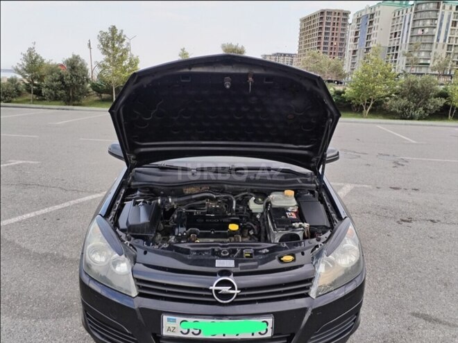 Opel Astra 2005, 330,000 km - 1.4 л - Bakı
