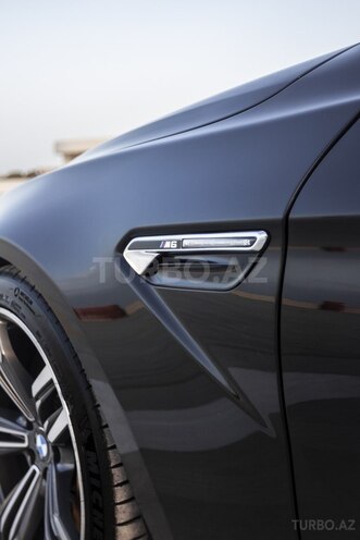 BMW M6 2013, 99,000 km - 4.4 л - Bakı