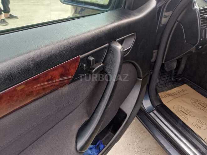 Mercedes C 200 1999, 318,000 km - 2.0 л - Sumqayıt