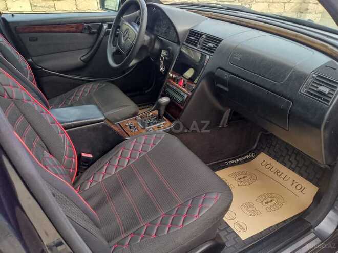 Mercedes C 200 1999, 318,000 km - 2.0 л - Sumqayıt