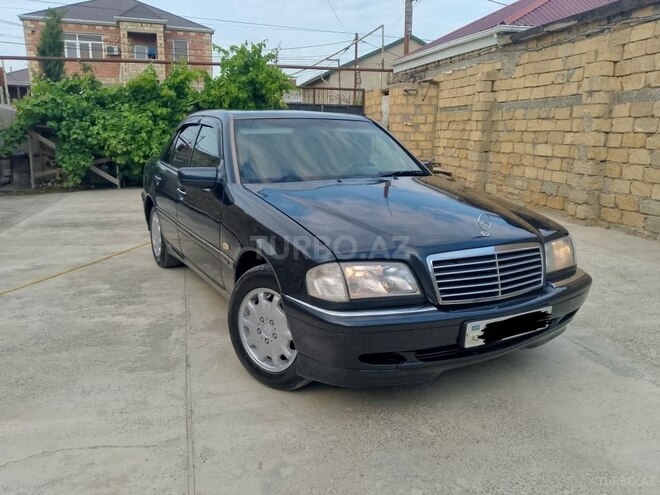 Mercedes C 200 1999, 318,000 km - 2.0 л - Sumqayıt
