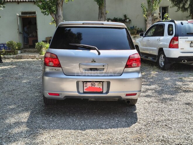 Mitsubishi Airtrek 2005, 203,500 km - 2.0 l - Bakı