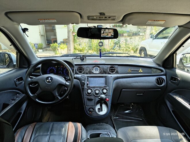 Mitsubishi Airtrek 2005, 203,500 km - 2.0 l - Bakı
