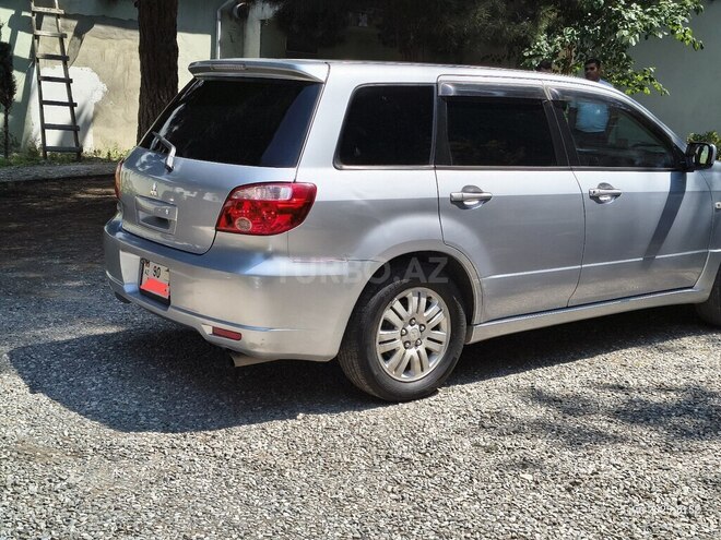 Mitsubishi Airtrek 2005, 203,500 km - 2.0 l - Bakı