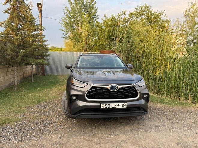 Toyota Highlander-2