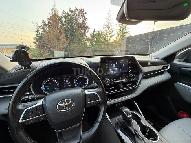 Toyota Highlander-8