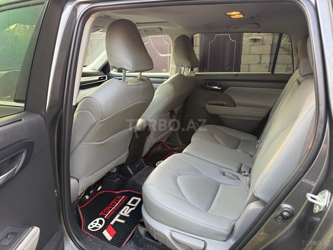 Toyota Highlander-9
