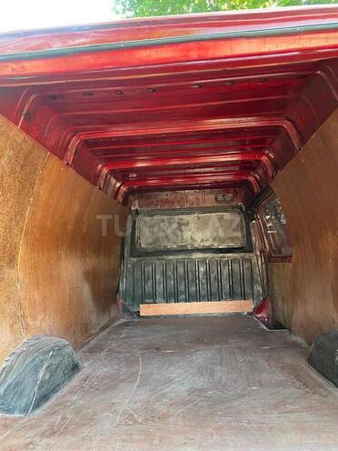 Ford Transit-18