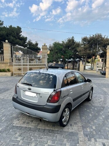 Kia Rio 2005, 250,000 km - 1.5 l - Bakı