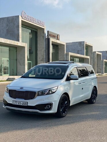 Kia Carnival-3