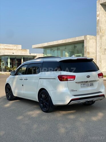 Kia Carnival-6