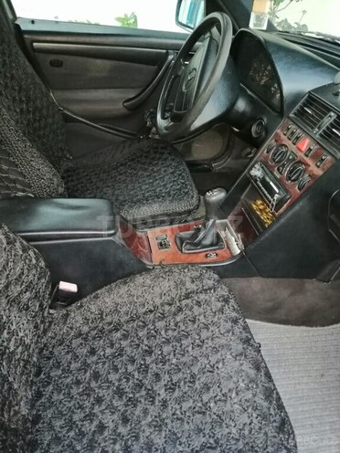 Mercedes C 200 1998, 355,000 km - 2.0 l - Bakı