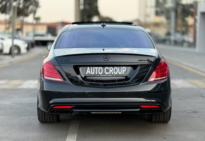 Mercedes S 63 AMG 4MATIC-6