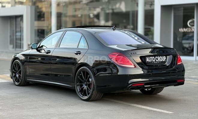 Mercedes S 63 AMG 4MATIC-8