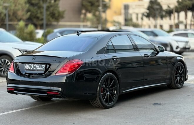 Mercedes S 63 AMG 4MATIC-10