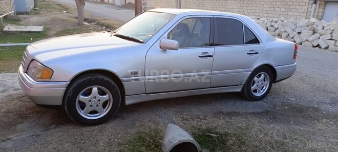 Mercedes C 230 1997, 320,645 km - 2.3 l - Gəncə