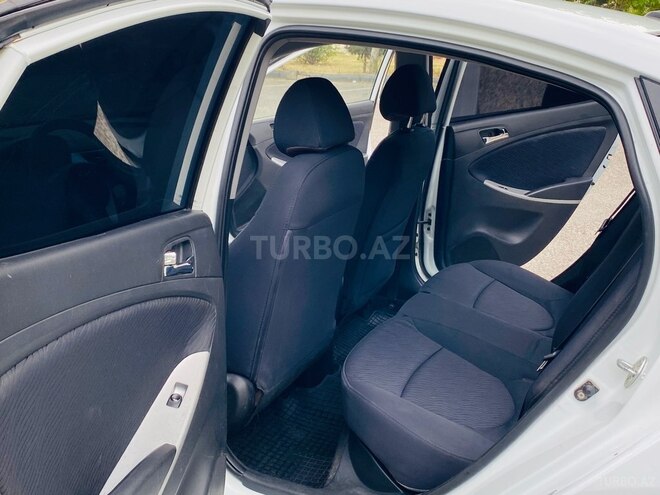 Hyundai Accent 2013, 175,000 km - 1.6 l - Bakı