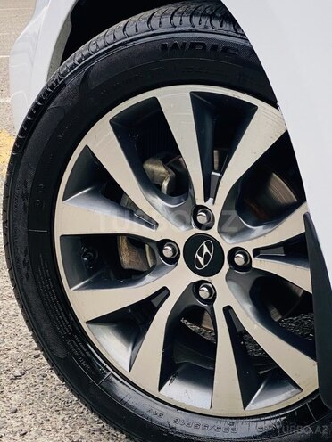 Hyundai Accent 2013, 175,000 km - 1.6 l - Bakı