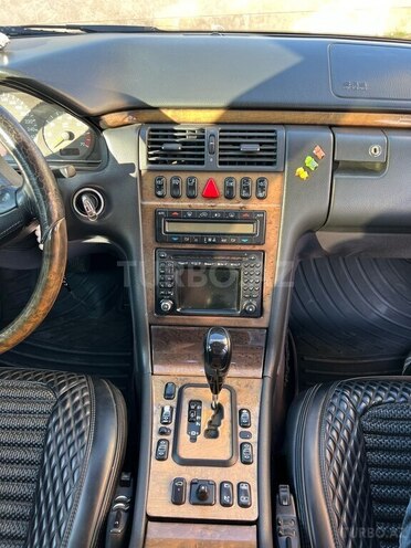 Mercedes E 320 2001, 416,000 km - 3.2 l - Naxçıvan