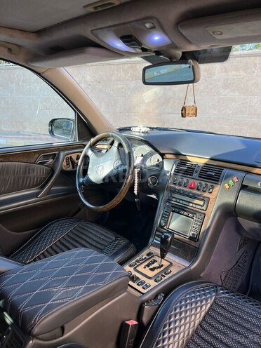 Mercedes E 320 2001, 416,000 km - 3.2 l - Naxçıvan