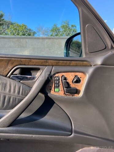 Mercedes E 320 2001, 416,000 km - 3.2 l - Naxçıvan