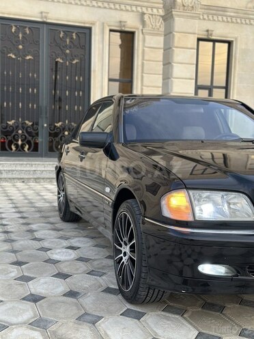 Mercedes C 200 2000, 242,000 km - 2.0 l - Saatlı