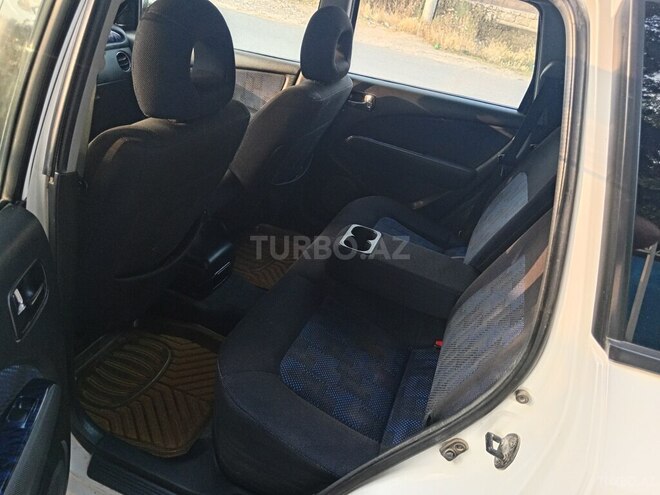 Mitsubishi Airtrek 2002, 241,523 km - 2.0 l - Bakı