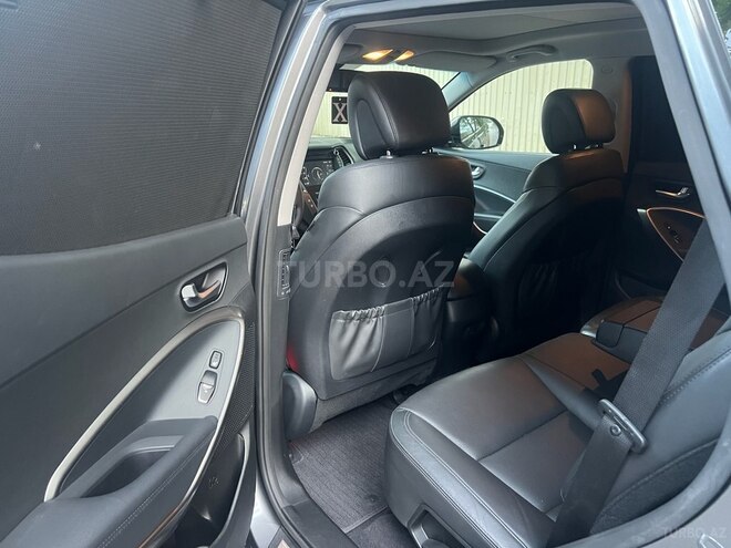 Hyundai Santa Fe-15