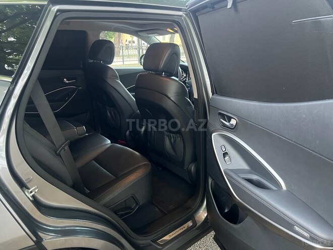 Hyundai Santa Fe-18