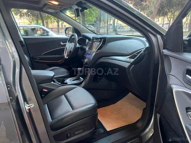 Hyundai Santa Fe-16