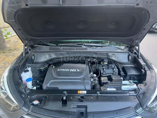 Hyundai Santa Fe-17