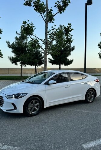 Hyundai Avante 2016, 200,146 km - 2.0 l - Bakı